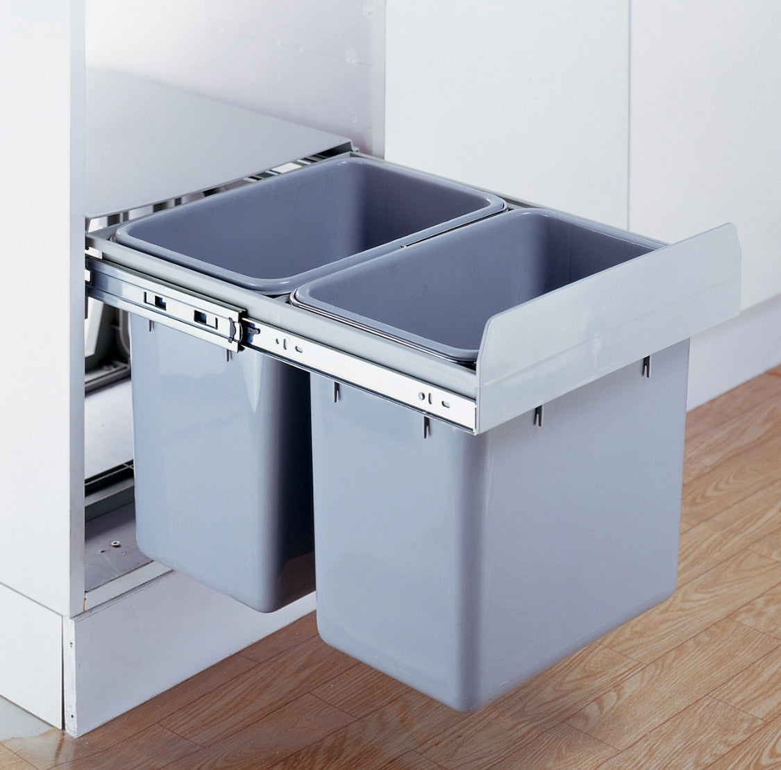 Wellmax Sliding Waste Bin