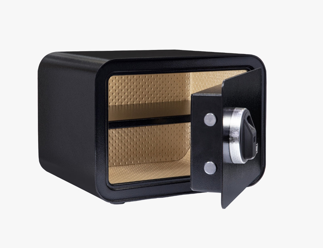 Digital fingerprint safe