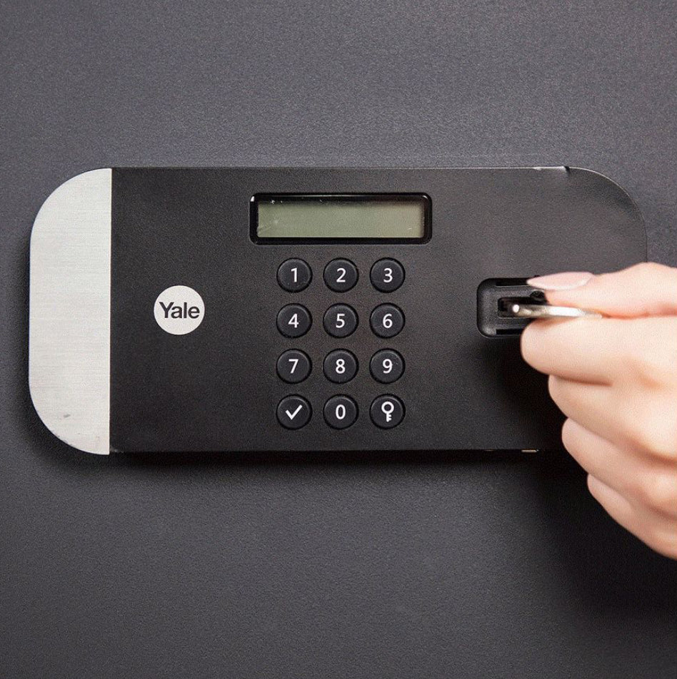 Yale Maximum Security Biometric Office Safe YSFM/400/EG1